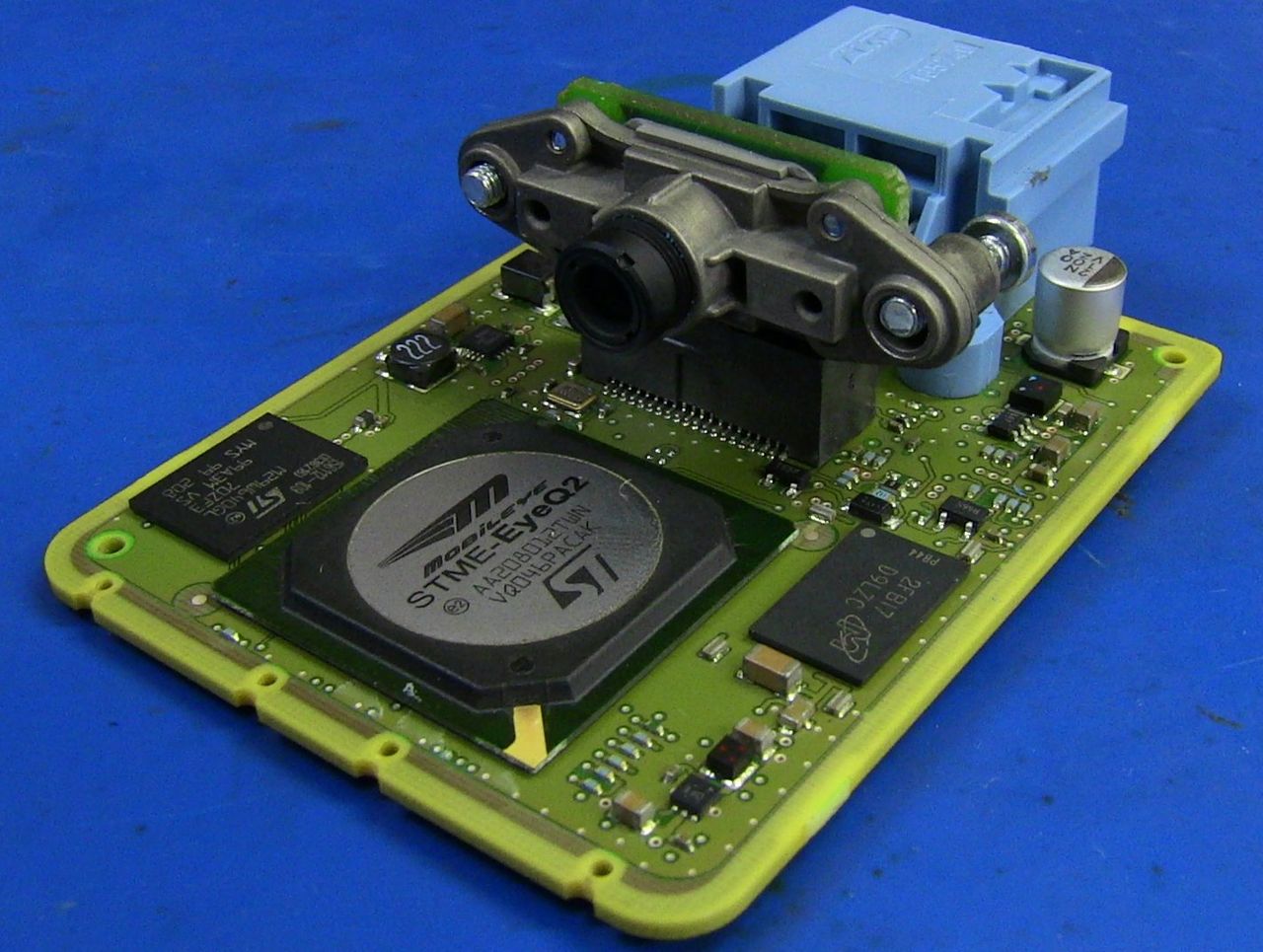 EyeQ2 chip, используемый в компании Hyundai