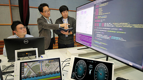 Сотрудники Hyundai KIA разрабатывают системное онлайн-решение